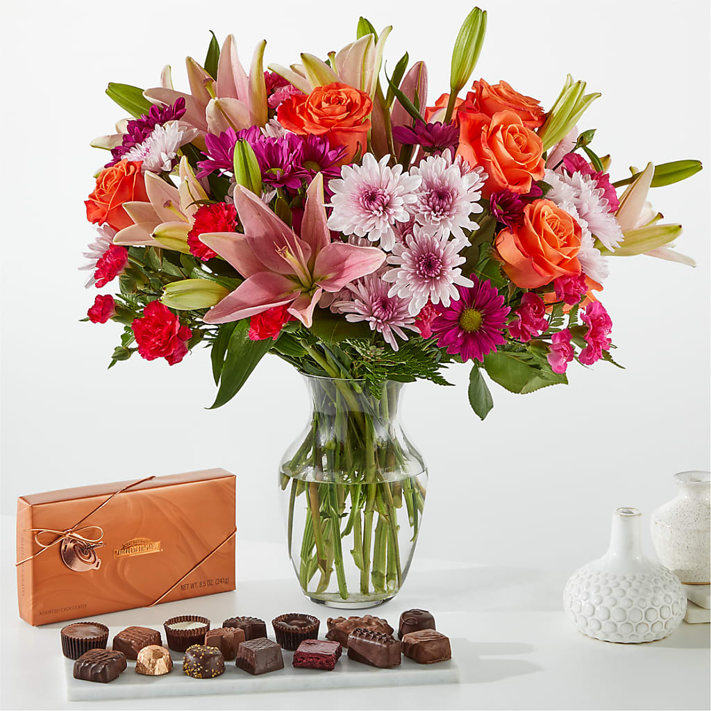 Light of My Life Bouquet and Chocolate Bundle – Kenyon Ave Floral Co Inc, Wakefield RI
