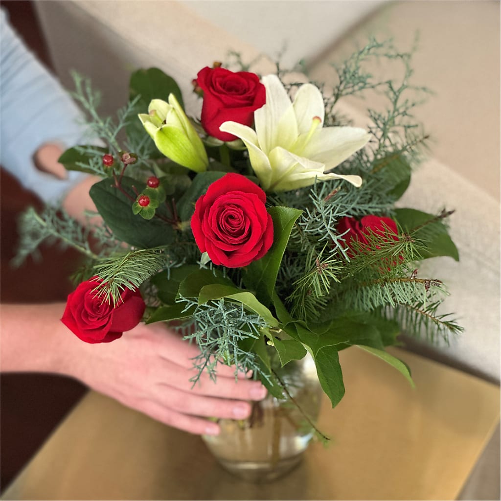 Glittering Lights Bouquet – Kenyon Ave Floral Co Inc, Wakefield RI