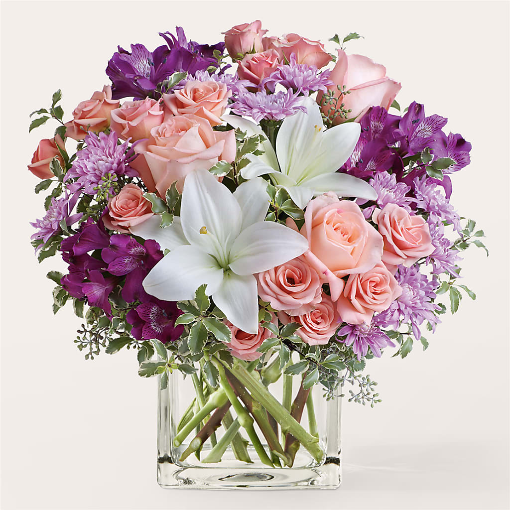 Mani Pedi Bouquet – Kenyon Ave Floral Co Inc, Wakefield RI