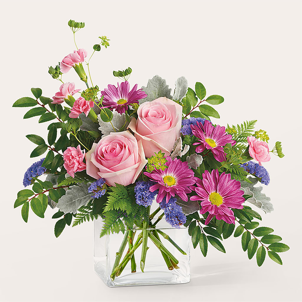 Starlet Bouquet – Kenyon Ave Floral Co Inc, Wakefield RI
