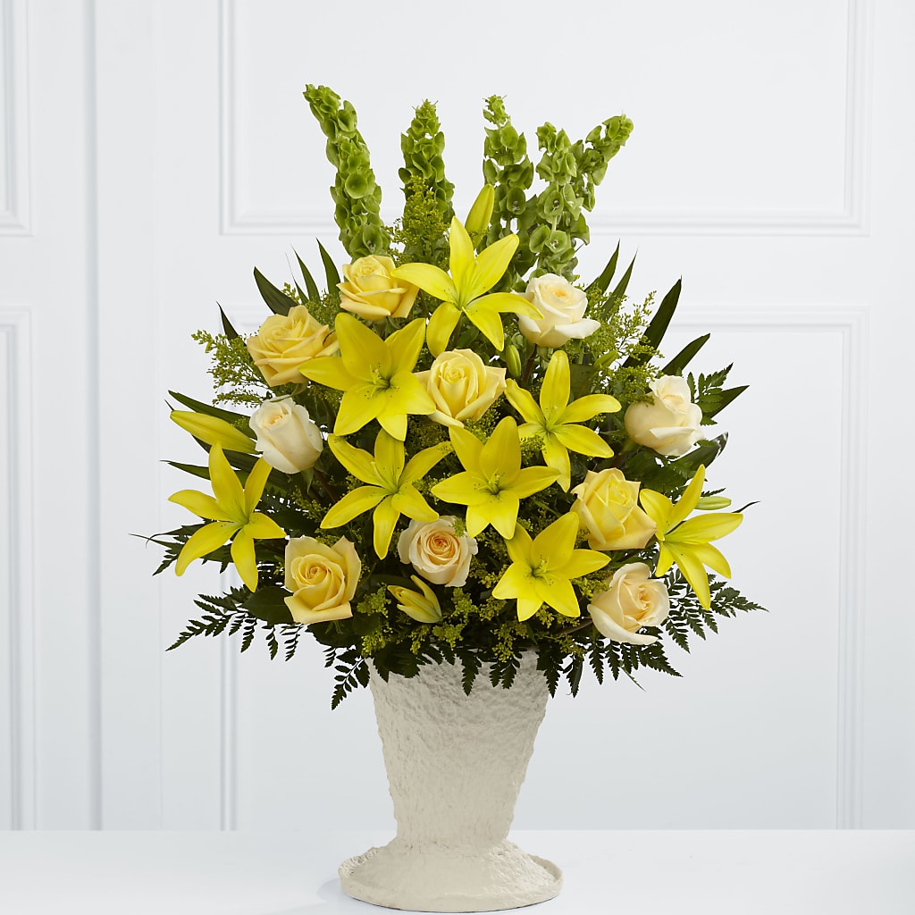 Golden Memories Arrangement – Kenyon Ave Floral Co Inc, Wakefield RI