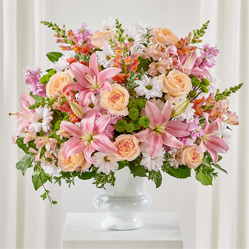 Heartfelt Gesture Urn Arrangement – Kenyon Ave Floral Co Inc, Wakefield RI