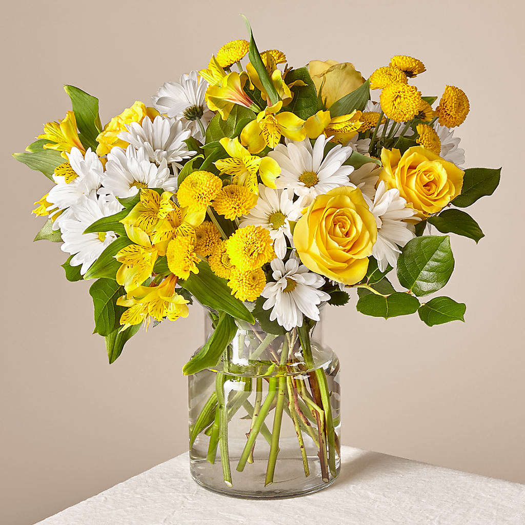 Sunny Sentiments Bouquet – Kenyon Ave Floral Co Inc, Wakefield RI