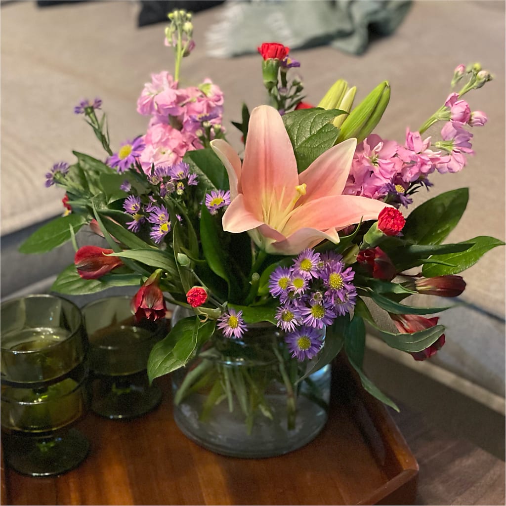 Romantique Bouquet –  Kenyon Ave Floral Co Inc, Wakefield RI