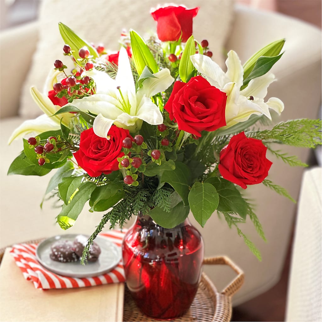 Evergreen Delight Bouquet –  Kenyon Ave Floral Co Inc, Wakefield RI