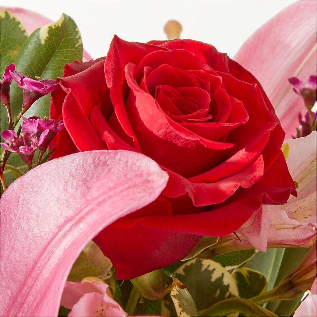 Lucky in Love Bouquet –  Kenyon Ave Floral Co Inc, Wakefield RI