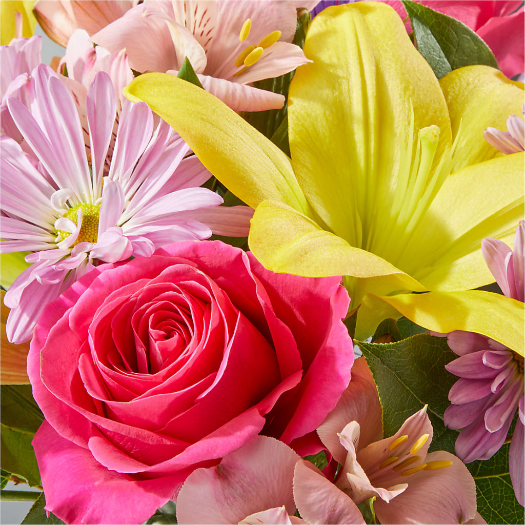 Sprinkles Bouquet –  Kenyon Ave Floral Co Inc, Wakefield RI