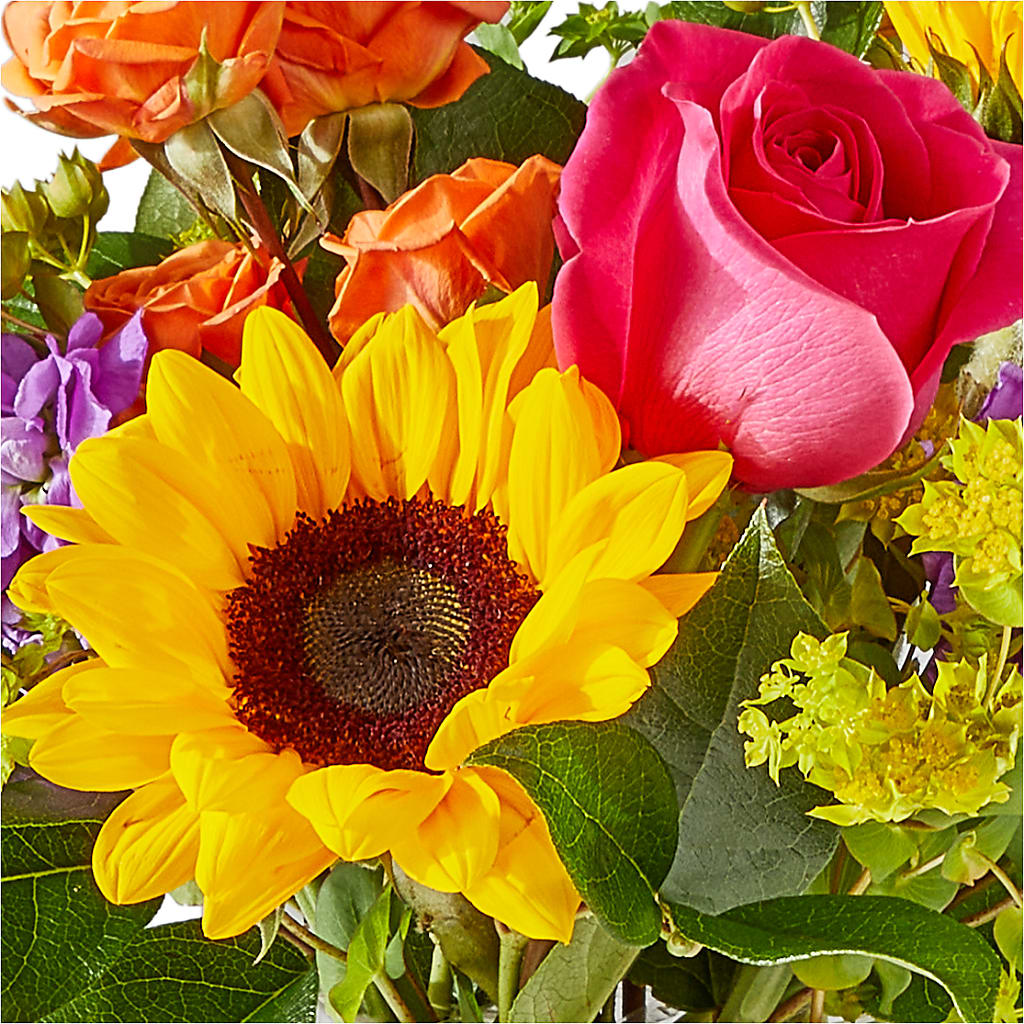 Vibrant Greetings Bouquet –  Kenyon Ave Floral Co Inc, Wakefield RI