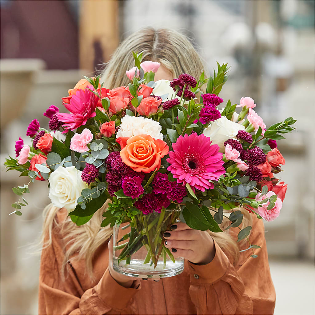 Smell the Roses Bouquet –  Kenyon Ave Floral Co Inc, Wakefield RI