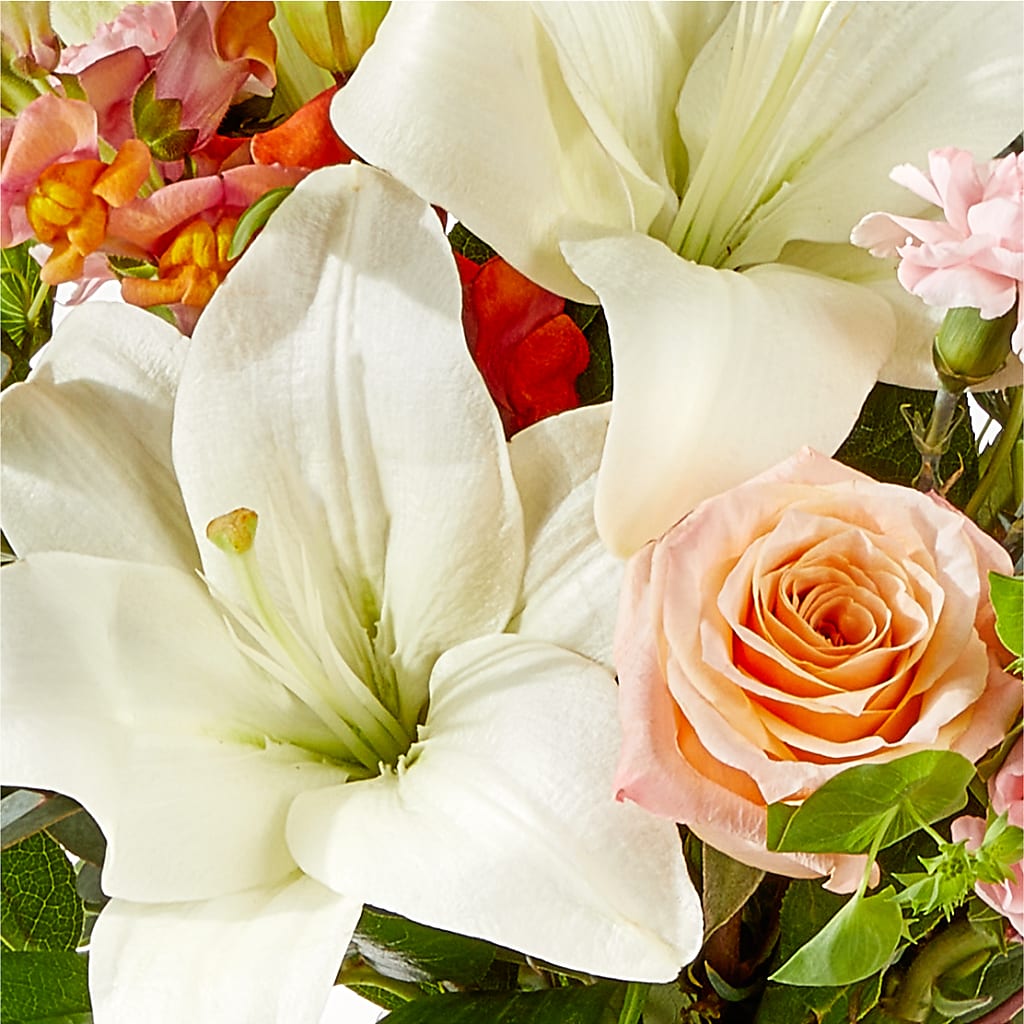 Grapefruit Splash Bouquet –  Kenyon Ave Floral Co Inc, Wakefield RI