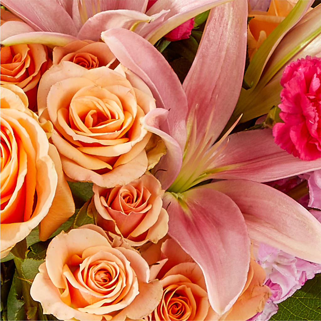 Bisous Bouquet –  Kenyon Ave Floral Co Inc, Wakefield RI